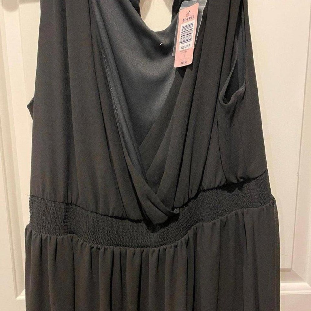 Torrid Womens Black Chiffon High Low Maxi Dress Smocked Waist Keyhole Size 1 NEW - Picture 3 of 3